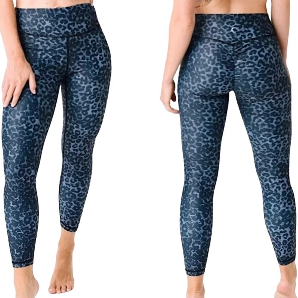 Zyia Active Light N Tight Leggings Scrunchy 7/8 High Rise Stone Leopard Blue 4